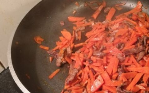 牛肉和胡萝卜一起吃有如下益处
