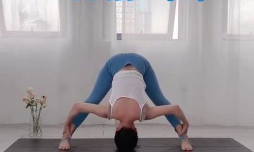 倒立可以减少面部皱纹