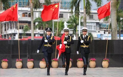 升国旗属于什么现象
