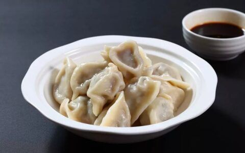 刚包的饺子可以放在冷藏室保存对吗