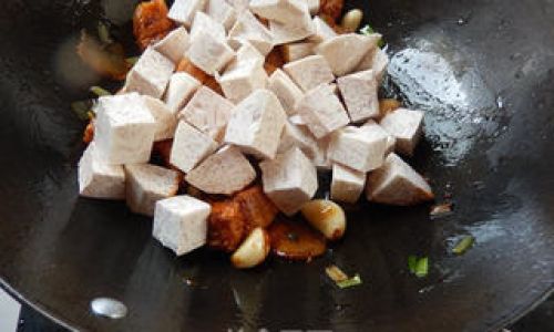 芋头红烧肉怎么做