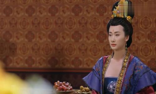 古代帝王穿越到现代的言情
