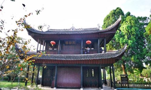 芙蓉楼位于哪个城市