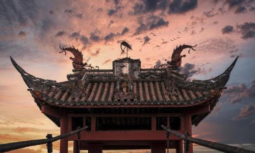 三潭印月，历史与文化的瑰宝